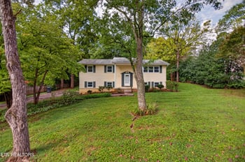 1213 April Dr, Knoxville, TN 37919