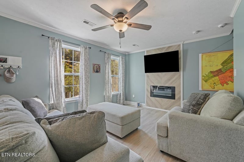 1213 Bob Kirby Rd, Knoxville, TN 37931