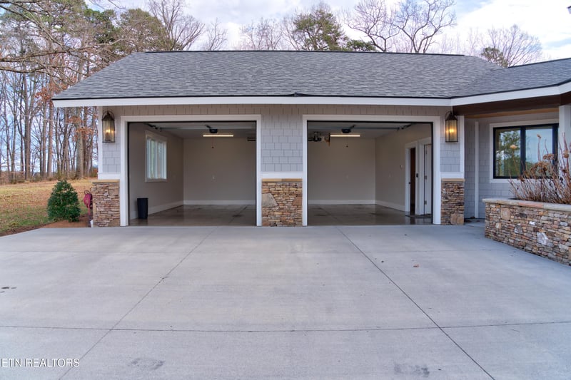 1213 Llama Ln, Sevierville, TN 37862