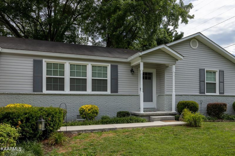 1213 Morgan St, Athens, TN 37303