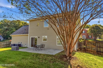 1213 Sparwood Ln, Knoxville, TN 37932