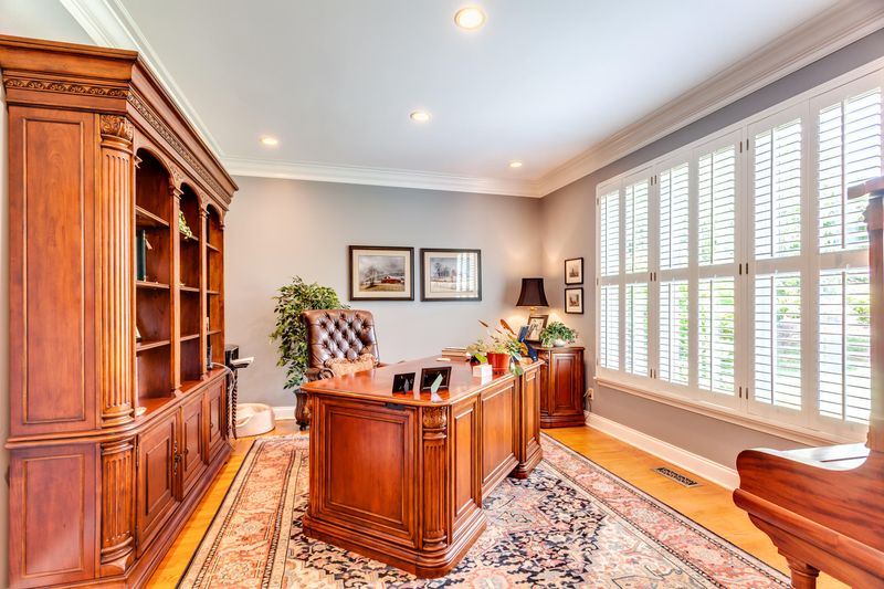 12132 Brookstone Dr, Knoxville, TN 37934