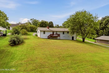 1214 Michaels Ln, Knoxville, TN 37912