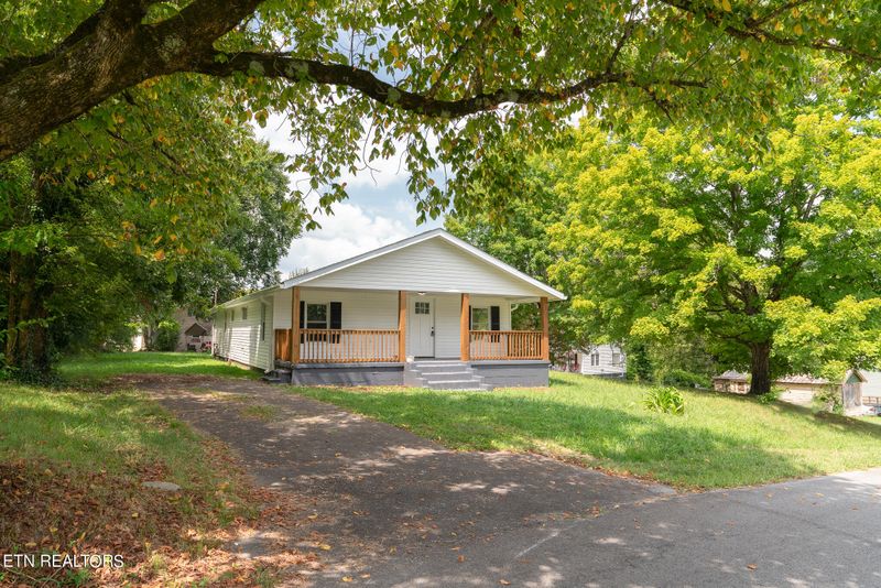 1214 Richardson St, Athens, TN 37303