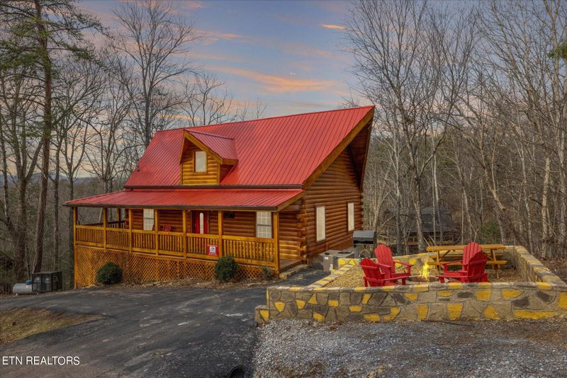 1214 Ski View Ln, Sevierville, TN 37876