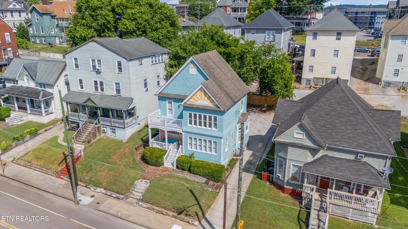 1215 Clinch Ave, Knoxville, TN 37916