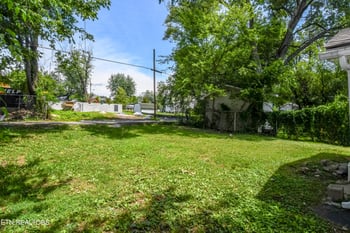 1215 Delaware Ave, Knoxville, TN 37921