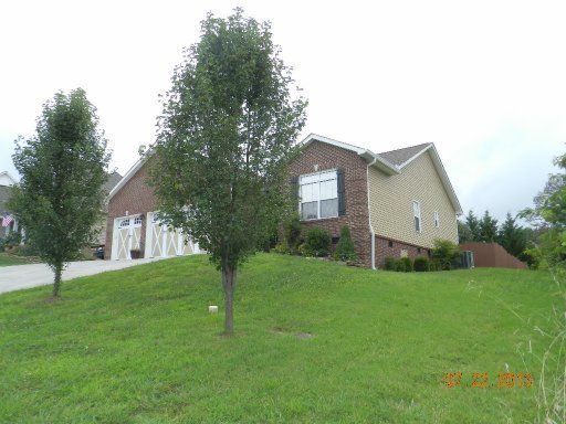 1215 Fox Ridge Dr, Powell, TN 37849
