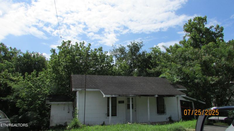 1215 Main St, Loudon, TN 37774