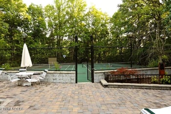 1215 Ski View Dr, Gatlinburg, TN 37738
