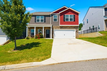 12157 Lillibridge Crossing Ln, Knoxville, TN 37932