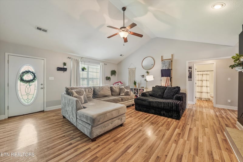 1216 Bastogne Dr, Maryville, TN 37801