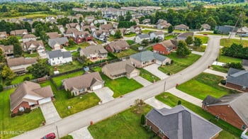 1216 Bastogne Dr, Maryville, TN 37801