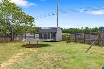 1217 Cedar Ln, Etowah, TN 37331