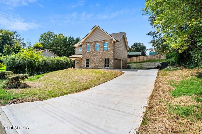 1217 Everett Ave, Maryville, TN 37804