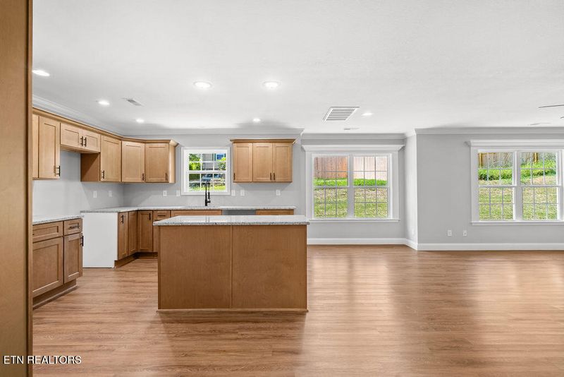 1217 Everett Ave, Maryville, TN 37804