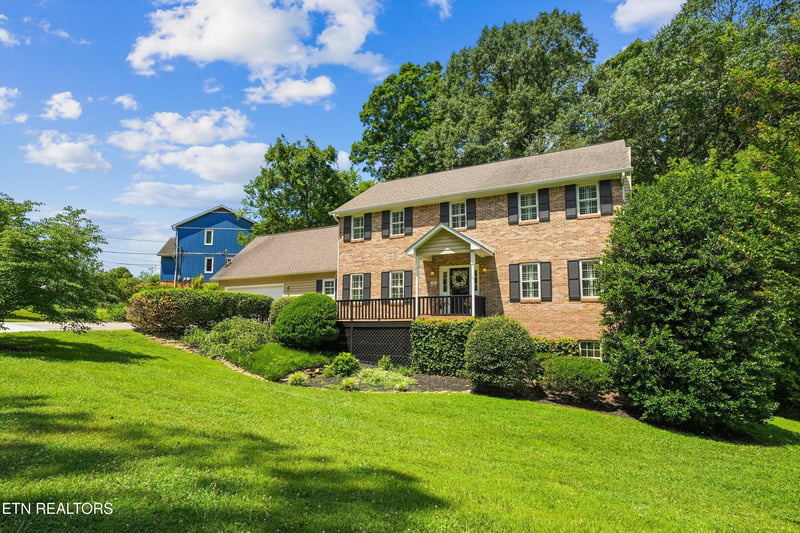 1217 Farrington Dr, Knoxville, TN 37923