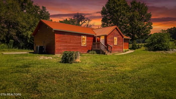 1217 Jayell Rd, Sevierville, TN 37862