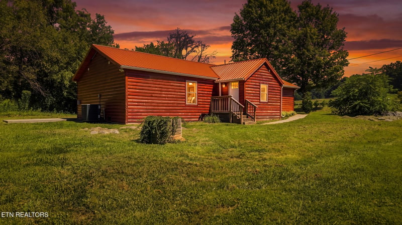 1217 Jayell Rd, Sevierville, TN 37862