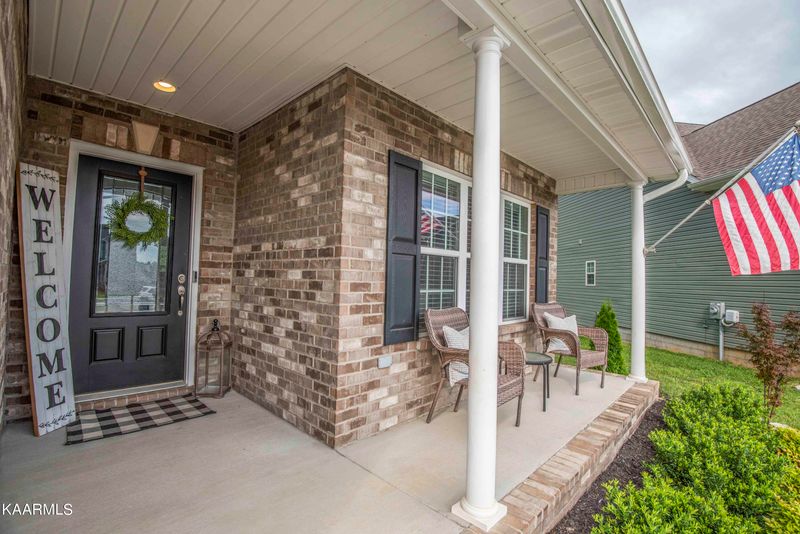 1217 Sky Top Ln, Powell, TN 37849