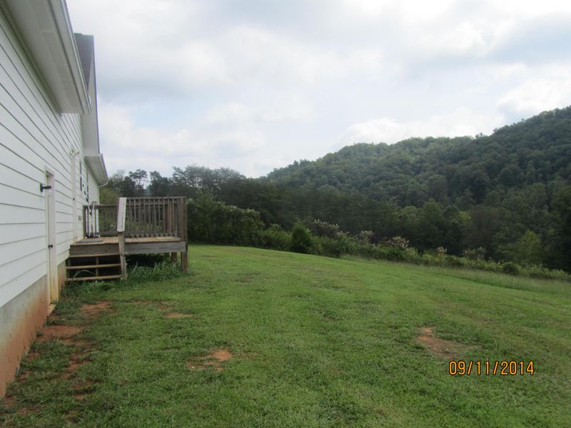 1218 Big Creek Rd, Madisonville, TN 37354