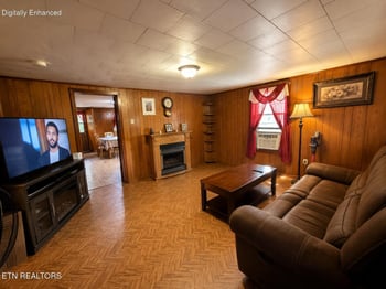 1218 Breazeale Rd, Lenoir City, TN 37771