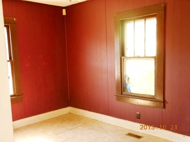 1218 Mccubbins Rd, Strawberry Plains, TN 37871