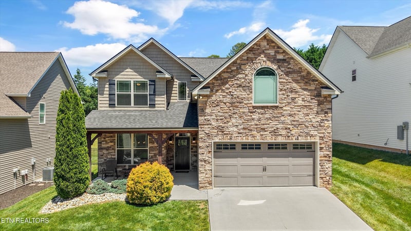 1218 Peake Ln, Knoxville, TN 37922