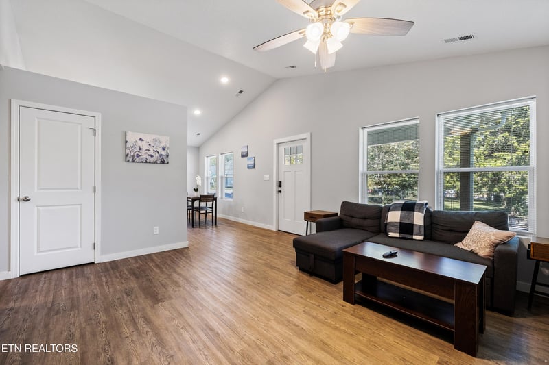 1218 W 4th Ave, Knoxville, TN 37921