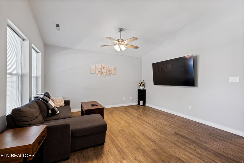 1218 W 4th Ave, Knoxville, TN 37921