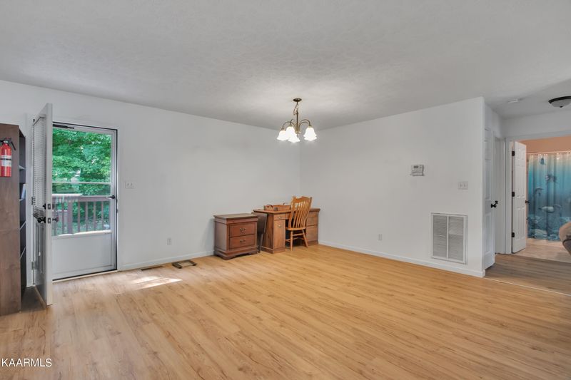 1219 Buford Ct, Greenback, TN 37742