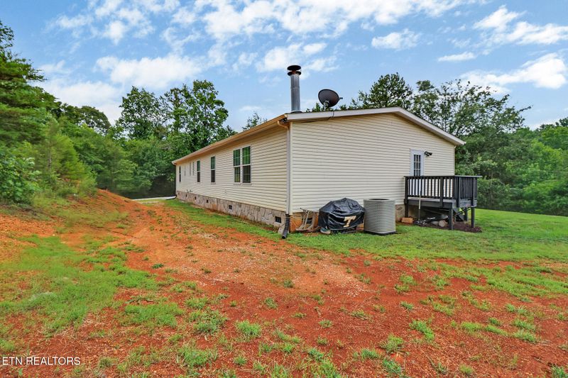 122 Allison Cove Dr, Harriman, TN 37748