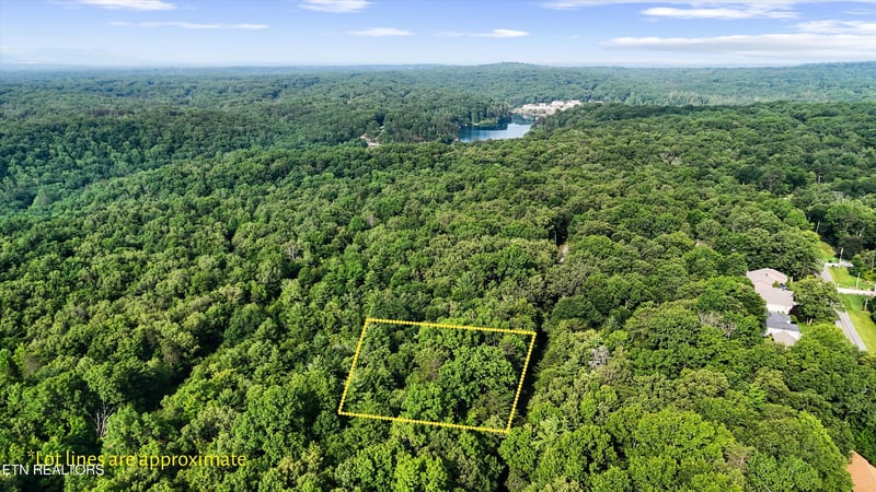 122 Banbury Ln, Crossville, TN 38558