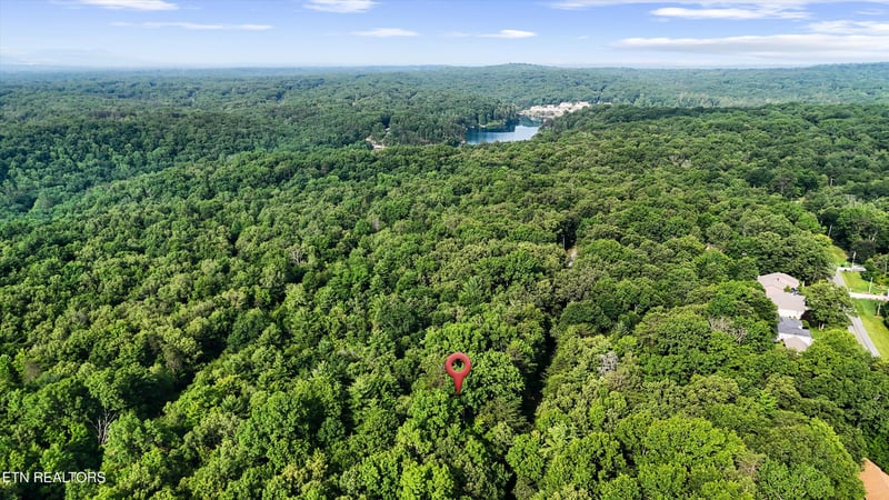 122 Banbury Ln, Crossville, TN 38558