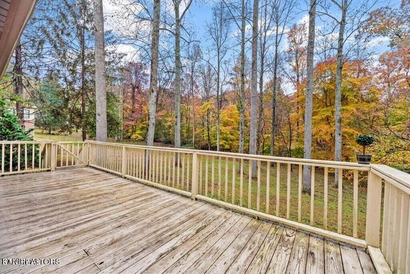 122 Baypath Dr, Oak Ridge, TN 37830