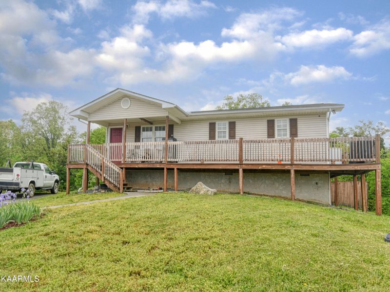122 Bishop St, Alcoa, TN 37701