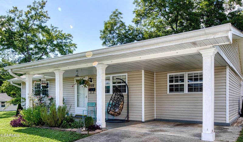 122 Briar Rd, Oak Ridge, TN 37830
