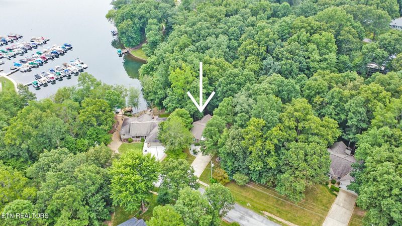 122 Burrough Ln, Crossville, TN 38558