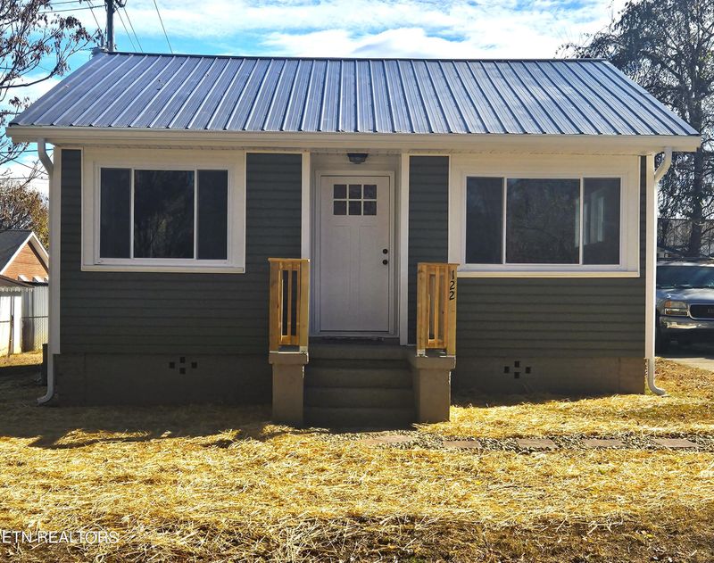 122 E Newton St, Alcoa, TN 37701