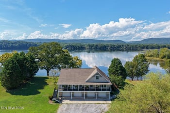 122 Eagle Point Dr, Rockwood, TN 37854