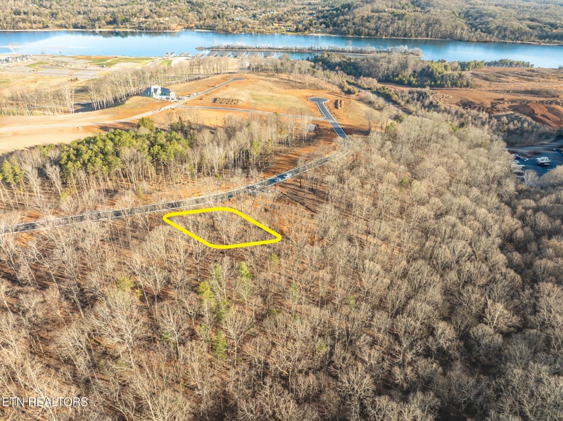 122 Fawn Ct, Loudon, TN 37774