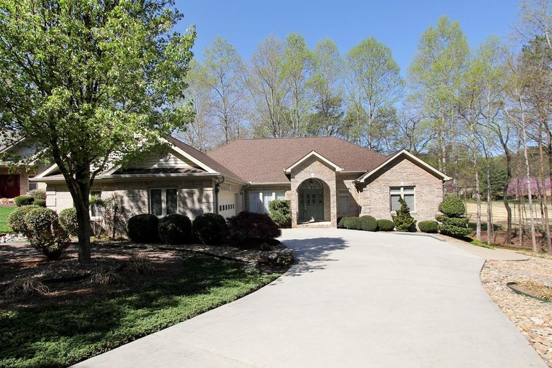 122 Geya Tr, Loudon, TN 37774