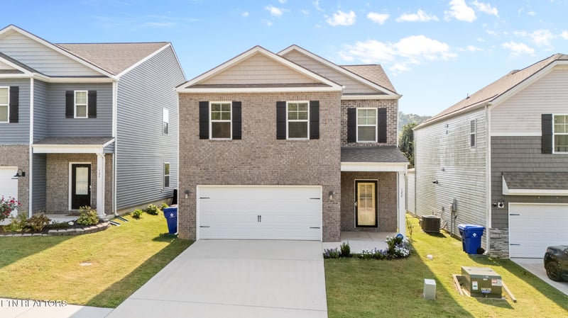 122 Harbour Pointe Ln, Oak Ridge, TN 37830