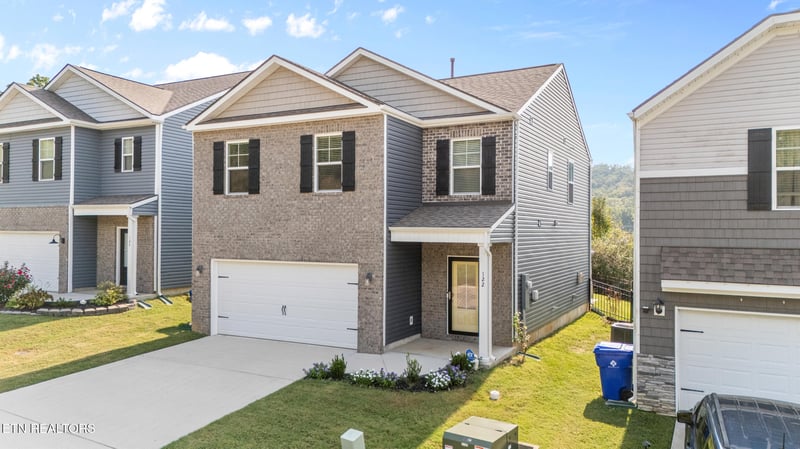 122 Harbour Pointe Ln, Oak Ridge, TN 37830