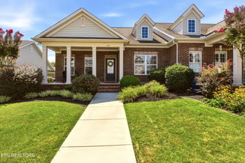 122 Hardinberry St, Oak Ridge, TN 37830