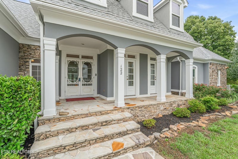 122 Highland Dr, Madisonville, TN 37354