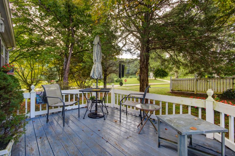 122 Hillcrest Dr, Kingston, TN 37763