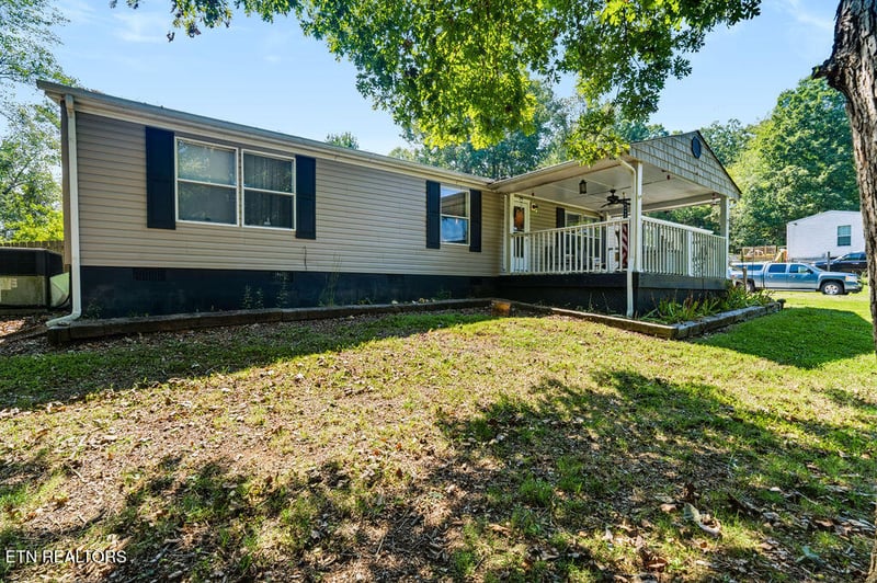 122 Holber Rd, Harriman, TN 37748