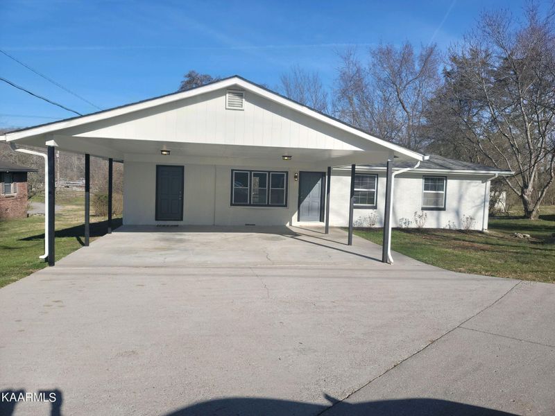 122 Houston Ave, Oak Ridge, TN 37830