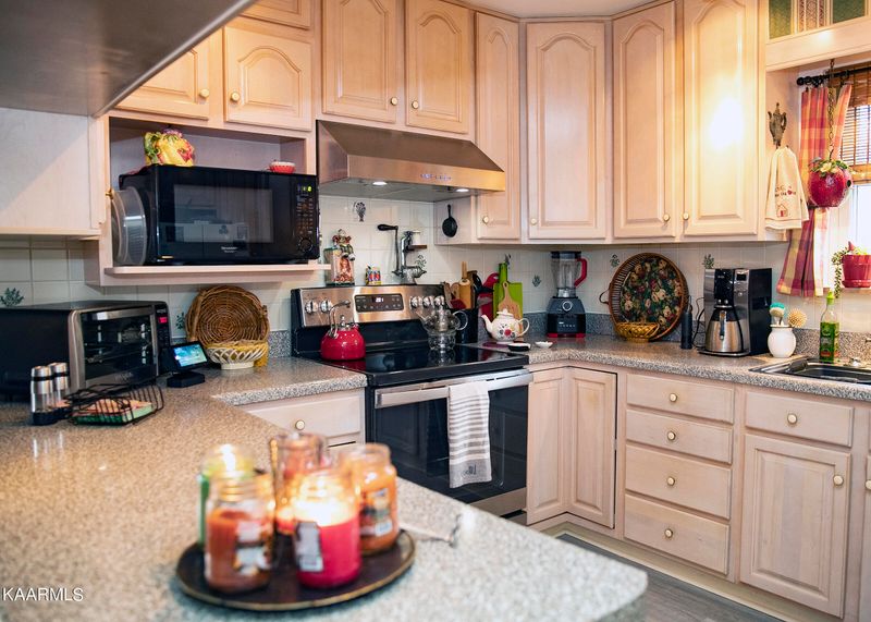 122 Indian Ln, Oak Ridge, TN 37830